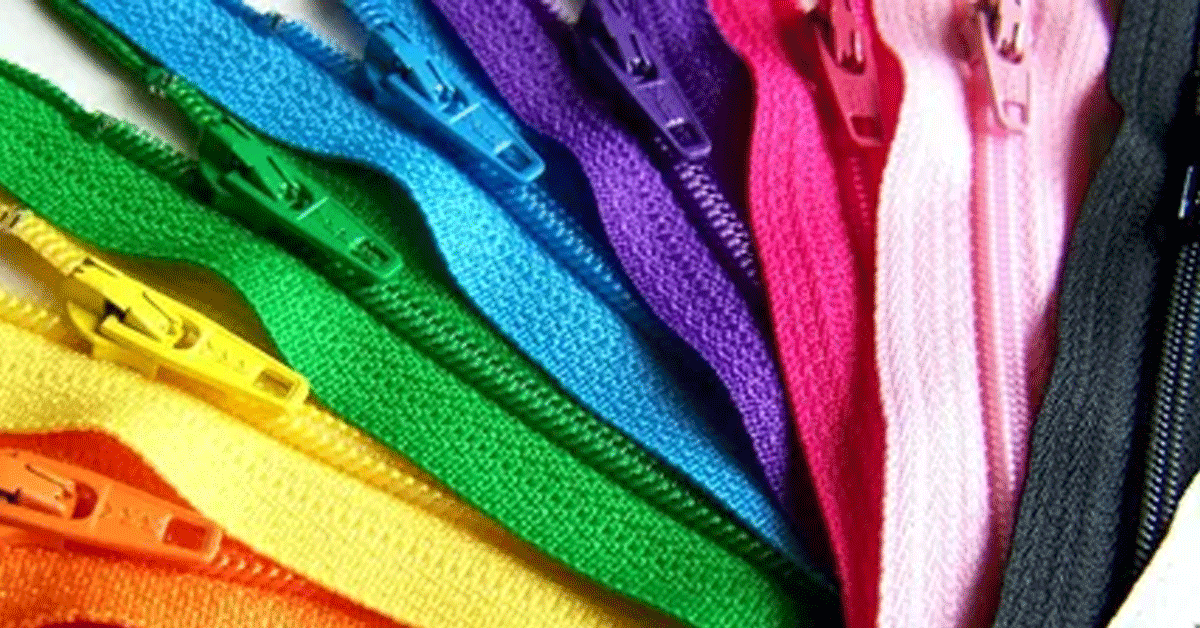 Guziki i zamki — zdjęcie artykułu